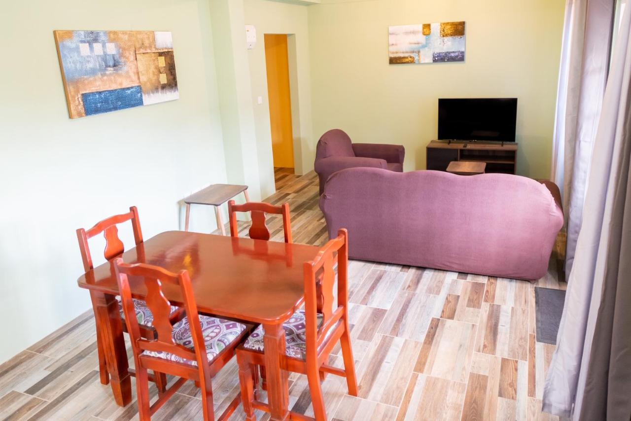 קינגסטאון Golden Palms Apartment מראה חיצוני תמונה
