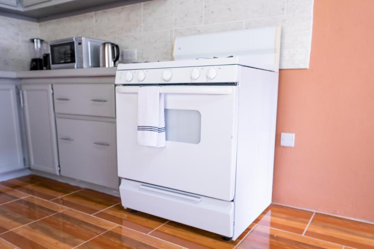 קינגסטאון Golden Palms Apartment מראה חיצוני תמונה