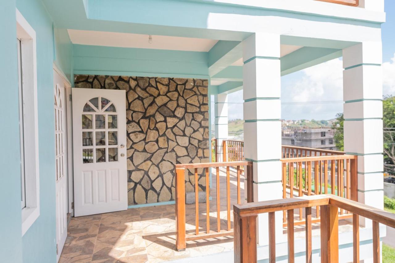 קינגסטאון Golden Palms Apartment מראה חיצוני תמונה